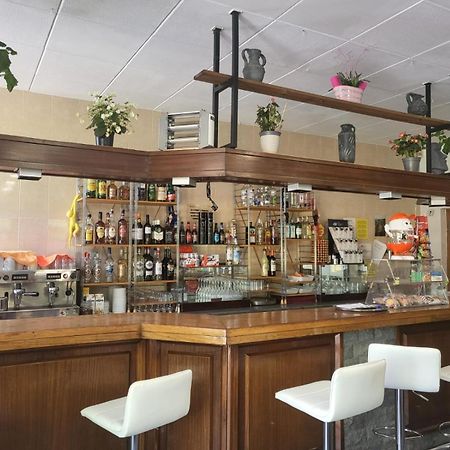 Alberg Restaurant Bellavista Санта-Пау Экстерьер фото