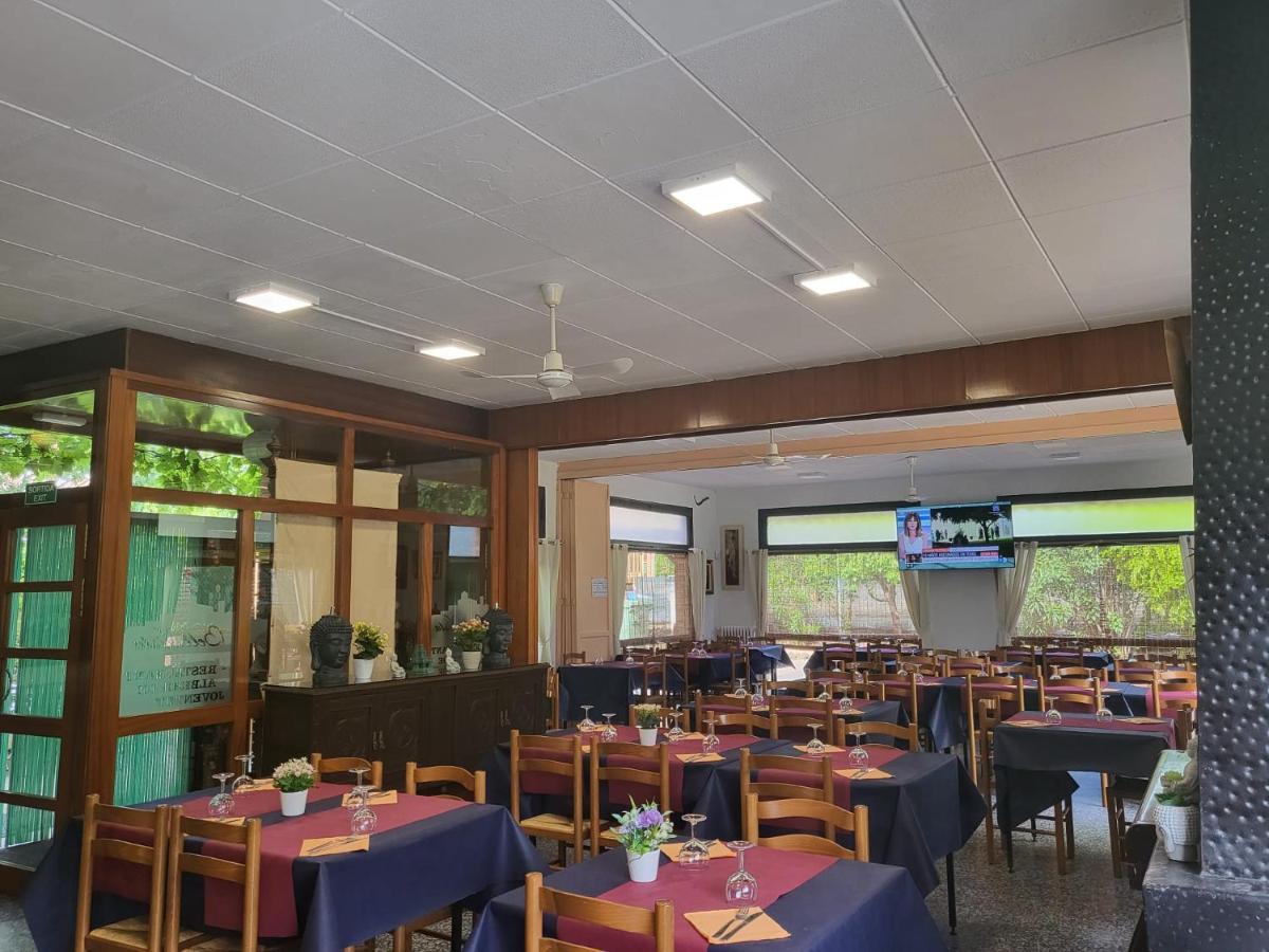 Alberg Restaurant Bellavista Санта-Пау Экстерьер фото