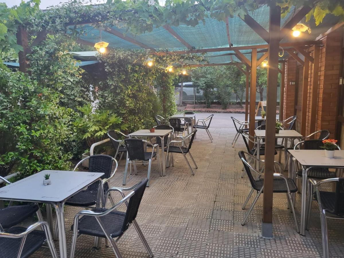 Alberg Restaurant Bellavista Санта-Пау Экстерьер фото