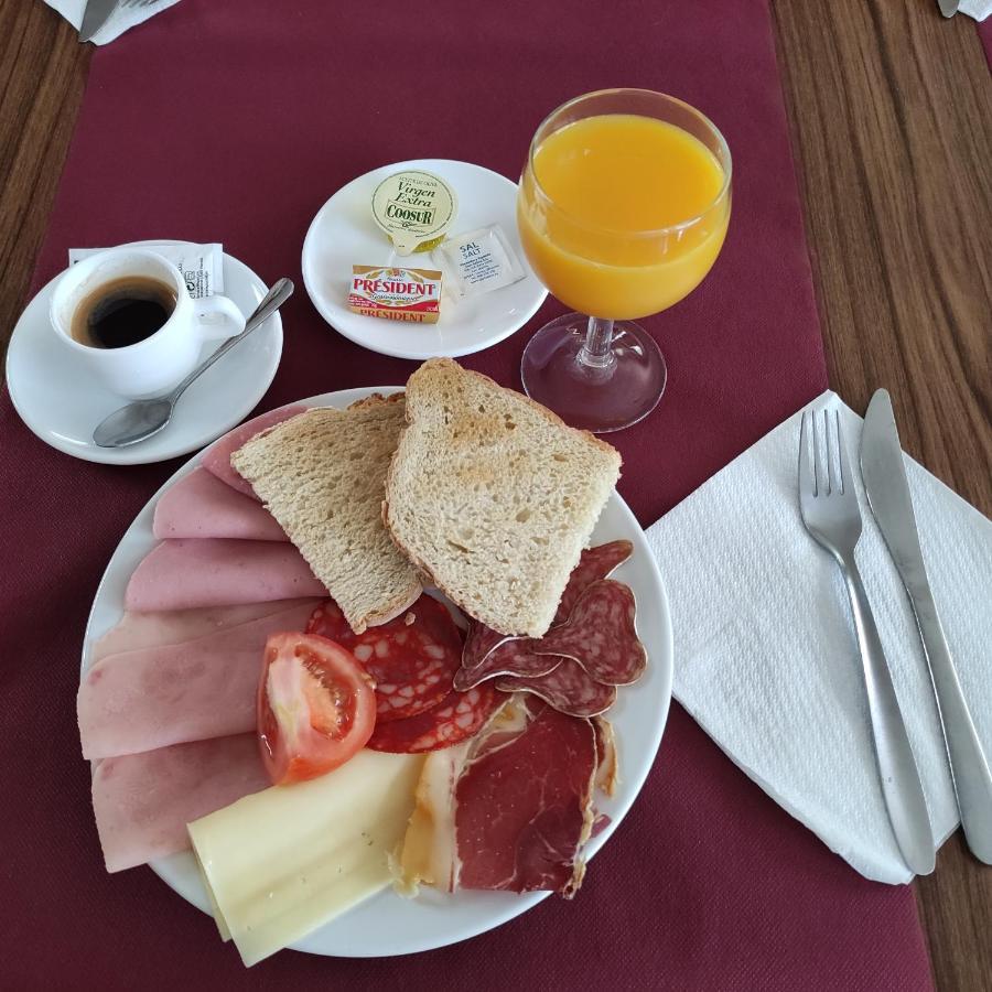 Alberg Restaurant Bellavista Санта-Пау Экстерьер фото